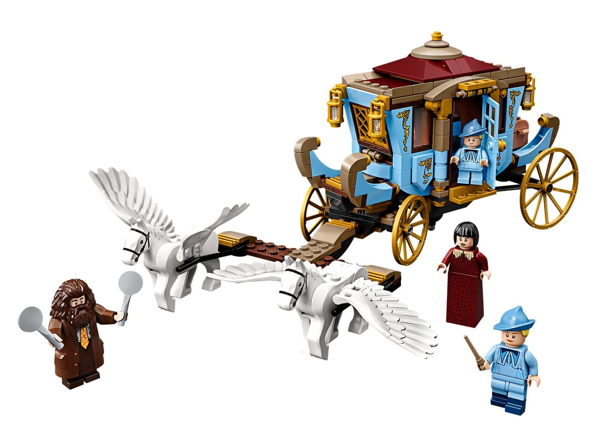 Harry Potter: Beauxbatons’ Carriage: Arrival at Hogwarts